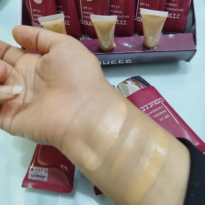 کرم پودر تیوپی قرمز 50 میل | رژینا کرم پودر تیوپی قرمز 50 میل