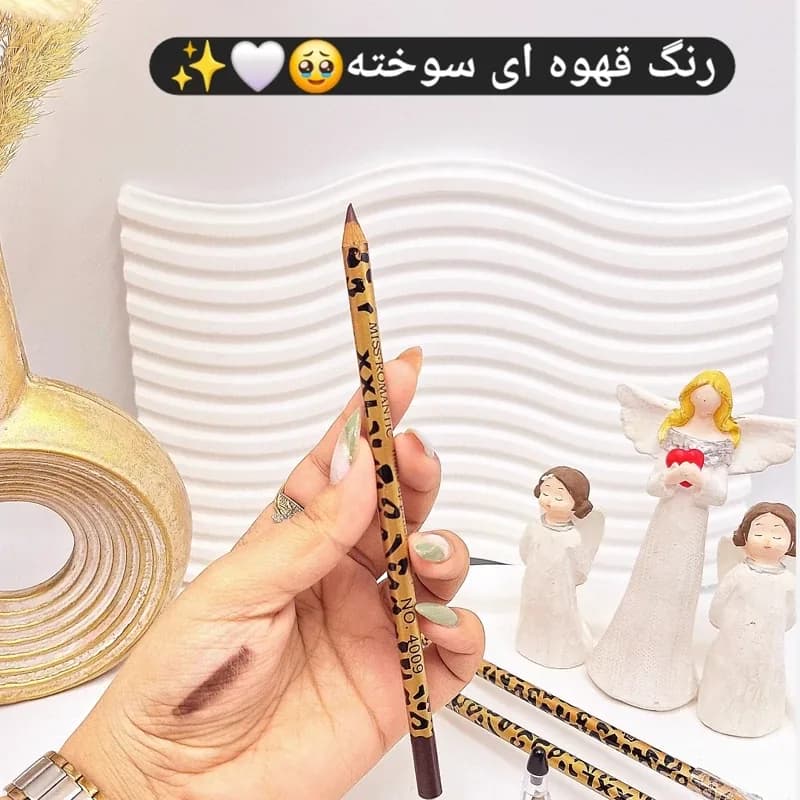 مداد ابرو و چشم قهوه ای تیره پلنگی تراش دار بلند | رژینا مداد ابرو و چشم قهوه ای تیره پلنگی تراش دار بلند
