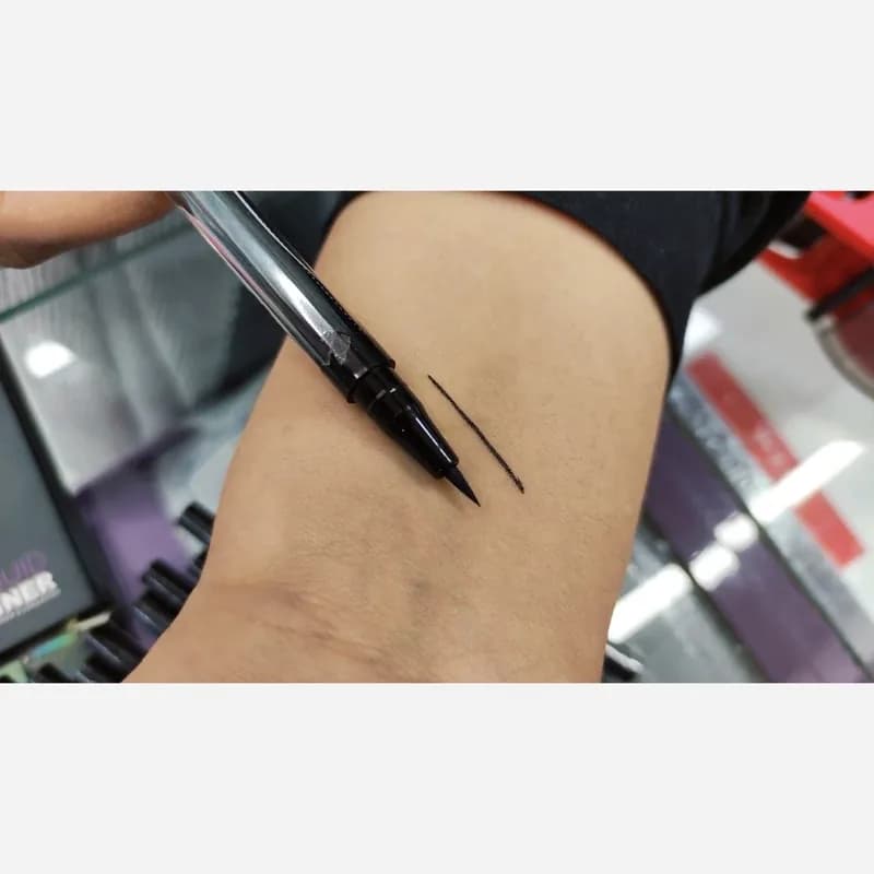 خط چشم ماژیکی خودکاری ضد اب | رژینا خط چشم ماژیکی خودکاری ضد اب