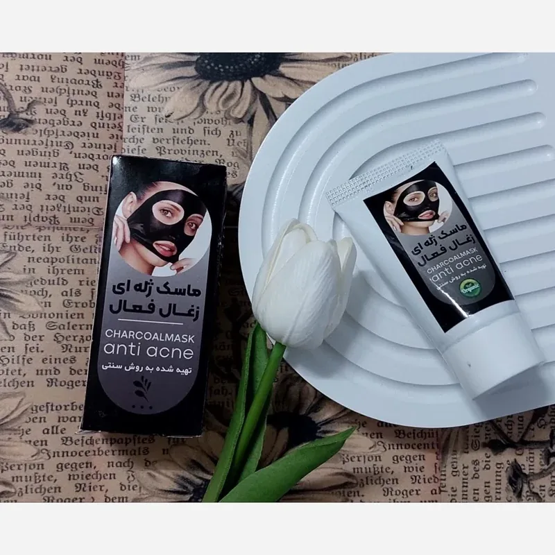 ماسک زغال ژله ای فعال، پاکسازی عمیق پوست — | رژینا ماسک زغال ژله ای فعال، پاکسازی عمیق پوست —